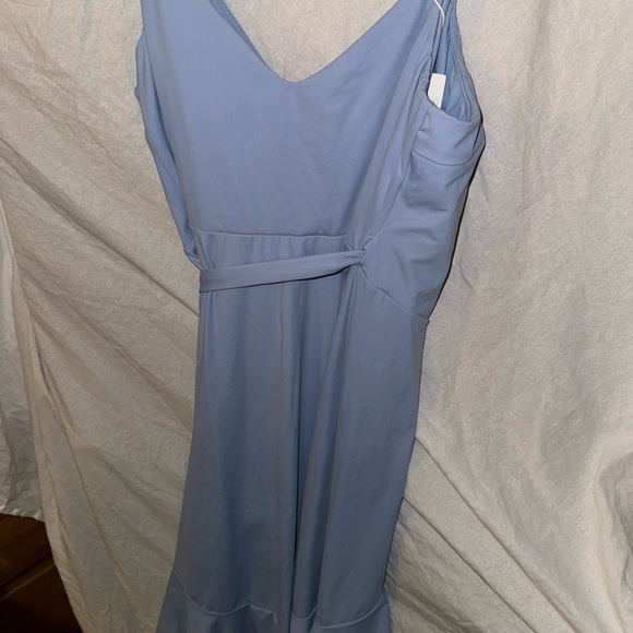 Halara Airy Deep VNeck Adjustable
Strap Backless Belted Ruffle Hem Midi XL - Picture 7 of 7